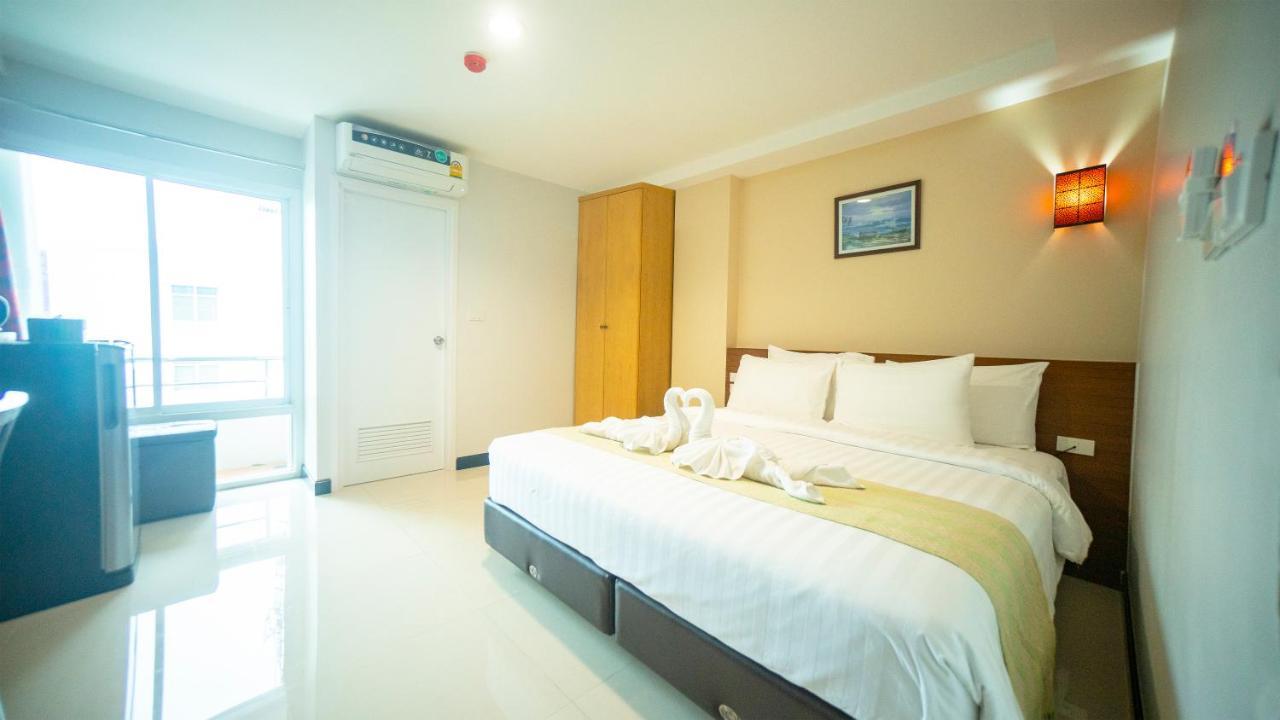 The Willing Hotel And Residence Bangkok Esterno foto