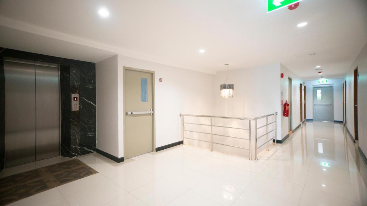 The Willing Hotel And Residence Bangkok Esterno foto